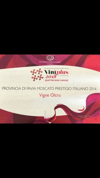 Prestigio Italiano was awarded with 4 Rose Camune by Vini Plus